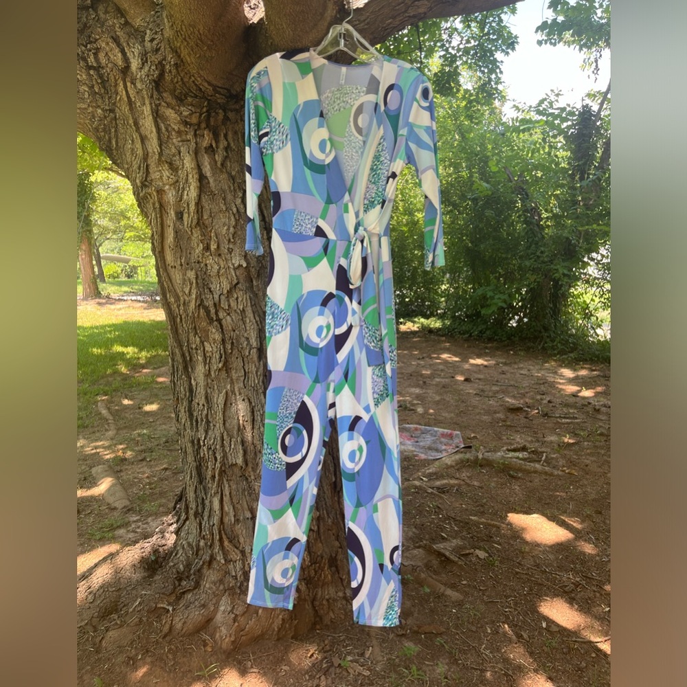 Beautiful Jumpsuit - Picture 1 of 5